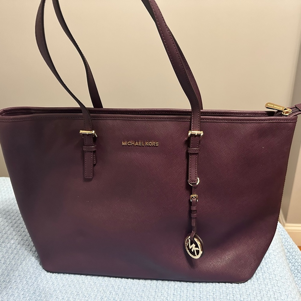 Michael Kors Jet Set Travel Large Tote
